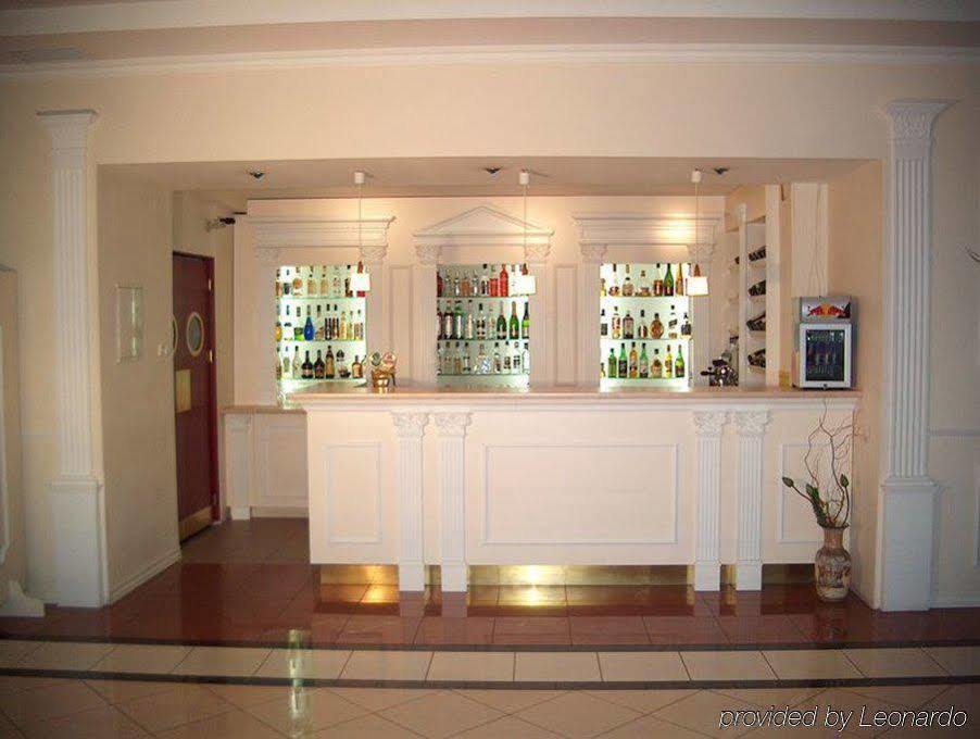 Hotel Holiday Park Varşovia Exterior foto