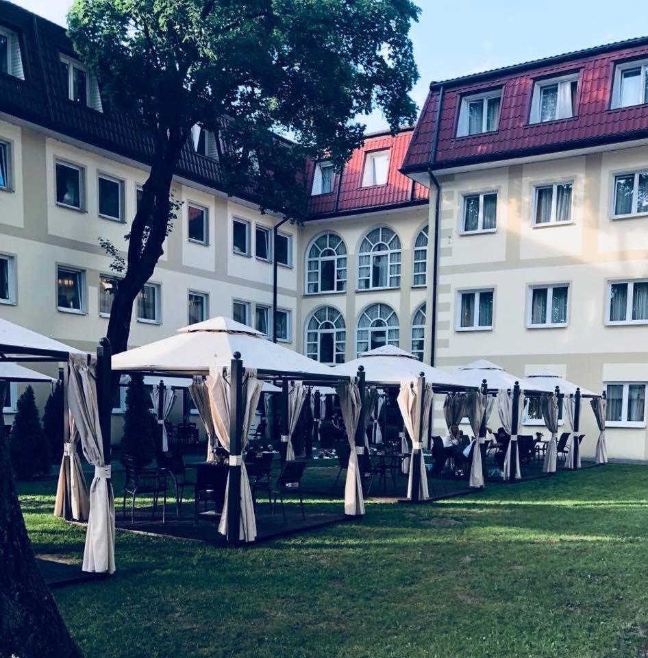 Hotel Holiday Park Varşovia Exterior foto