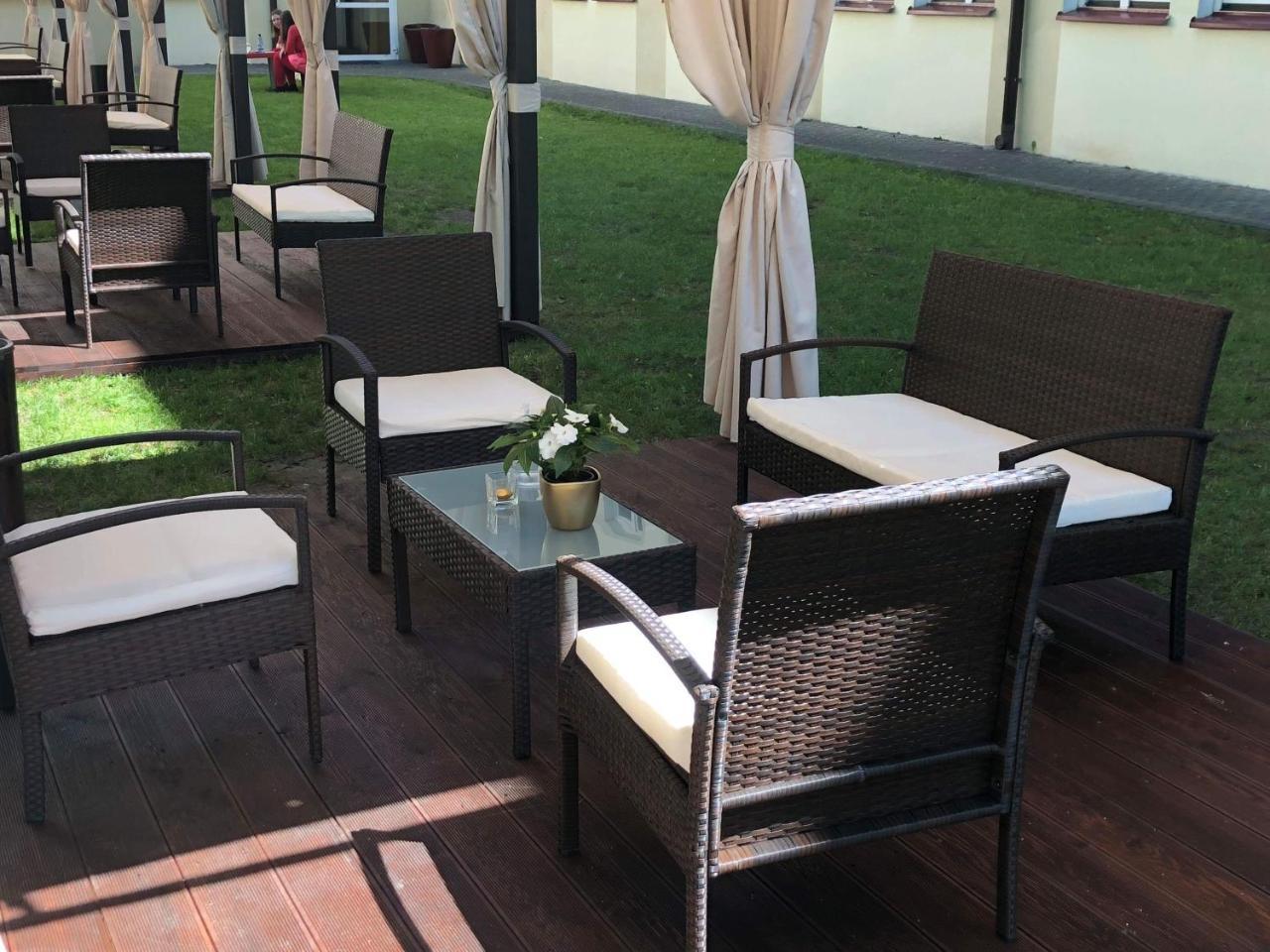 Hotel Holiday Park Varşovia Exterior foto