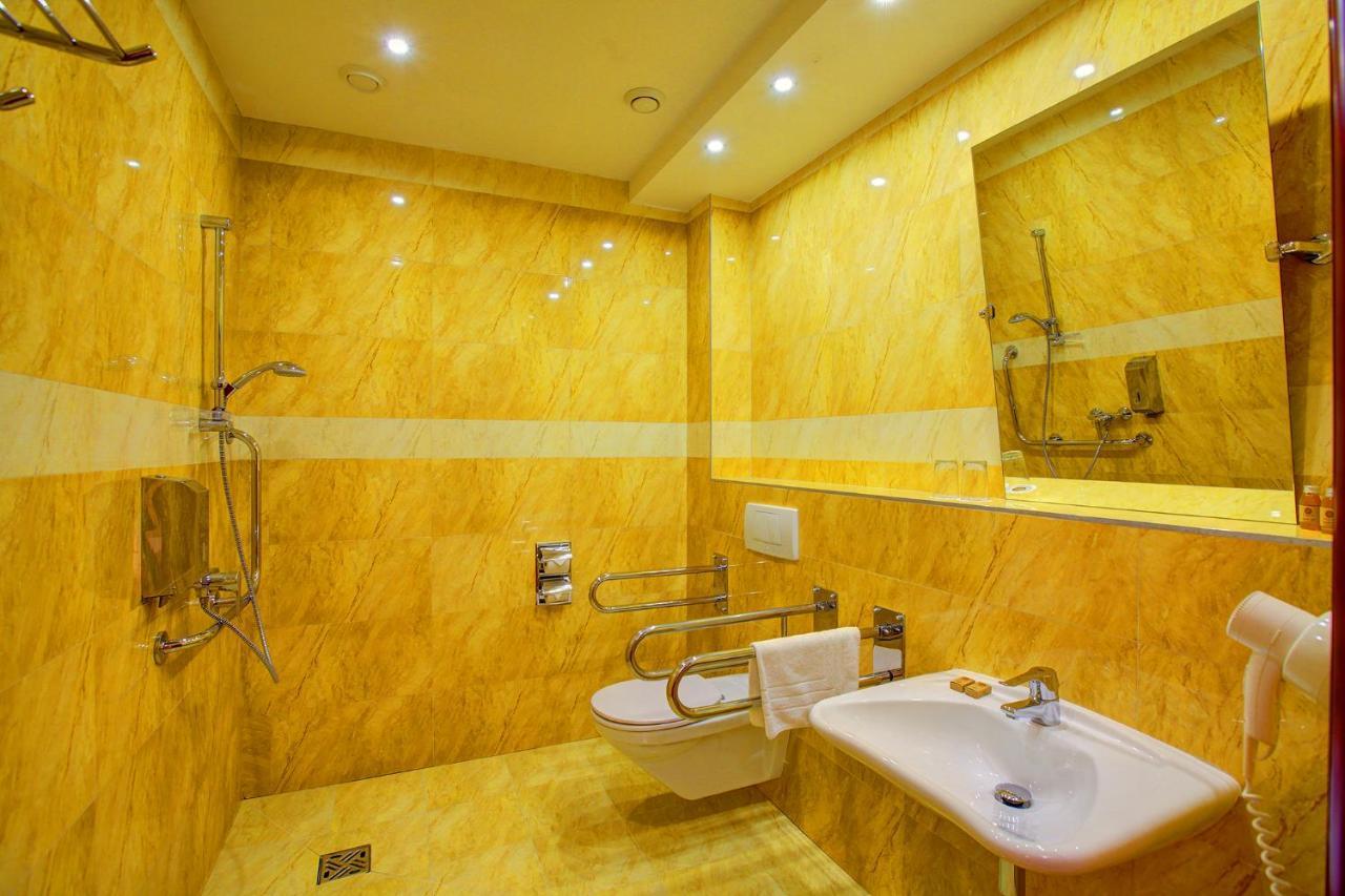 Hotel Holiday Park Varşovia Exterior foto